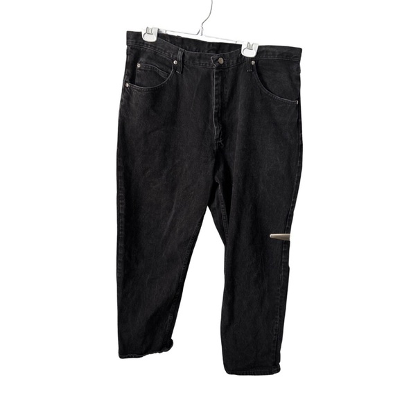 Wrangler | Relaxed Fit Black Jeans | Size 38x30 - Picture 1 of 7